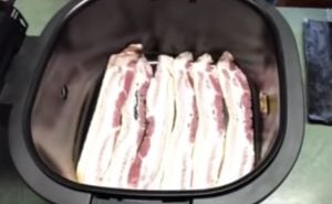 How to Cook Crispy, Chewy and Healthy Bacon in under 10 Minutes , how to make crispy bacon, how to make crispy bacon, how do you know when bacon is done how long to fry bacon
