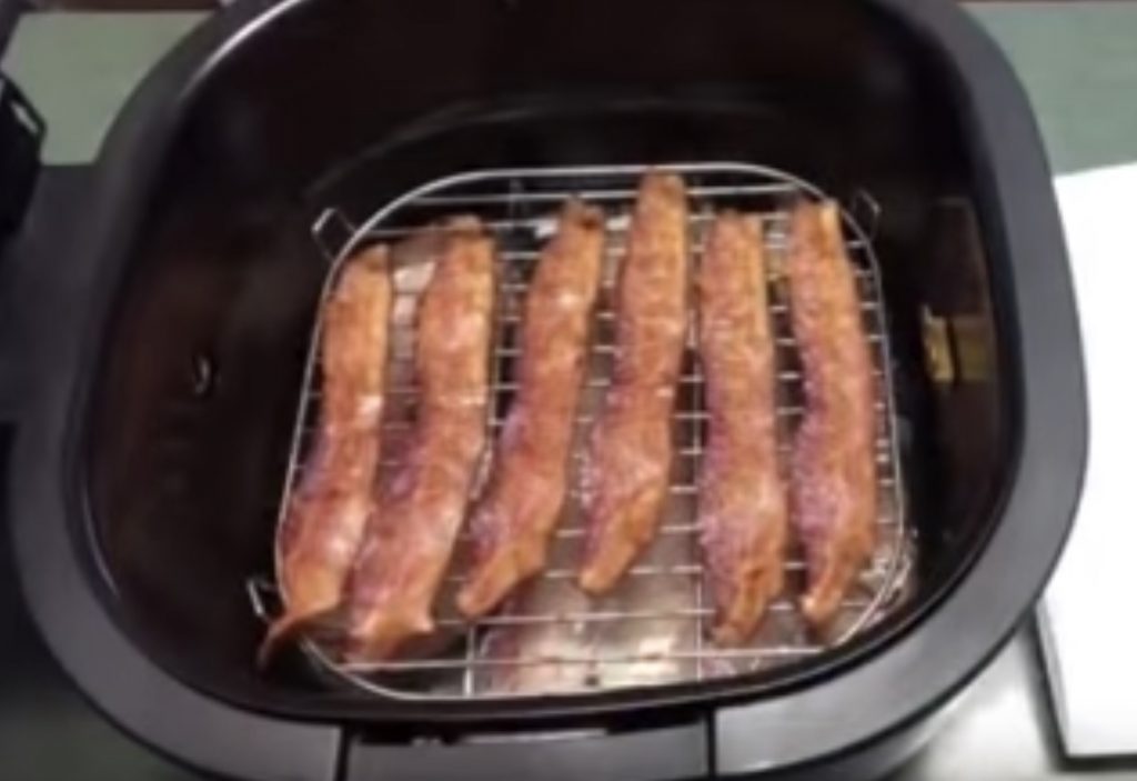 How to Cook Crispy, Chewy and Healthy Bacon in under 10 Minutes , how to make crispy bacon, how to make crispy bacon, how do you know when bacon is done how long to fry bacon
