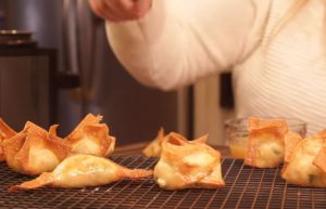 Looking for the perfect wanton recipe to make at home? Then this air fryer crab rangoon recipe is just what you need! Easy and delicious.