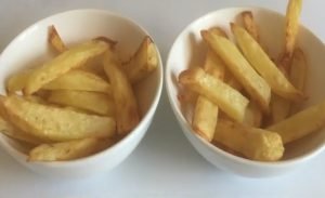 Looking for a crunchy, tasty and healthy snack? How about this delicious air fried chips, because who doesn't love chips right!