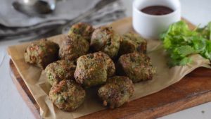 Tired of the same boring dishes? Check out these tasty vegan air fried kale and potato nuggets! You can easily whip up this recipe in your air fryer.