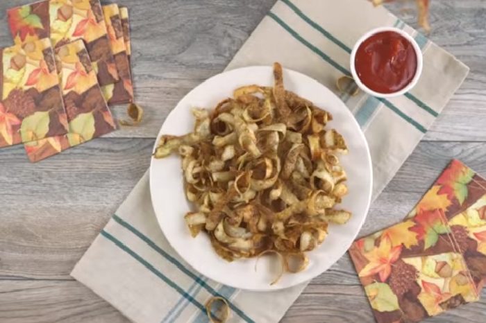 This is definitely a recipe for the resourceful type! With this delicious vegan air fried potato peels recipe, you'll never throw away potato peels again!